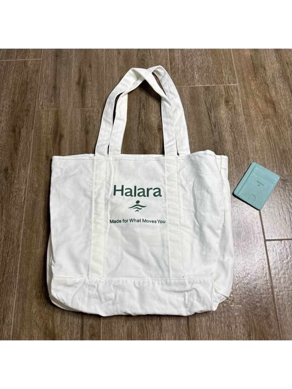 Halara Tote Bag White Shopping Bag and Halara Card Holder Wallet in light teal